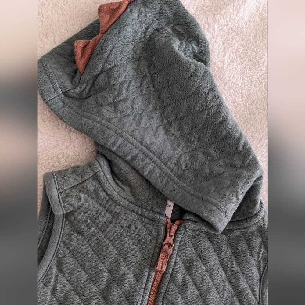 Carter's Toddler Quilted Sleeveless Hoodie Vest, Olive Green. Size 24M - Picture 3 of 5